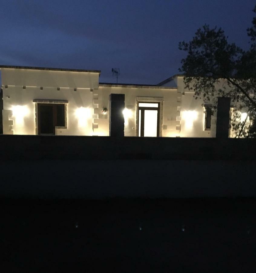 Bed and Breakfast Le Tre Colonne Melendugno Exterior foto